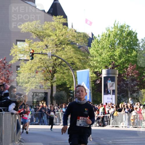 25.04.2025 - Das Zehntel Yannick Fuchs http://msf.ph/oto/7668573 26.04.2025 08:50:03 Ziel 1283, 1549, 2363, 2637, 2655, 2728, 2739, 2874, 3233, 3455, 3485, 3527 meine-sportfotos.de