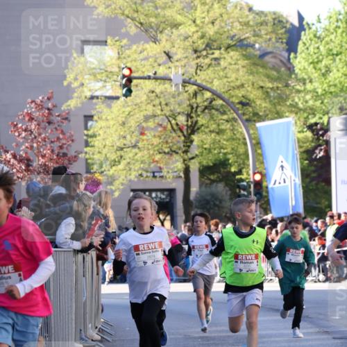 25.04.2025 - Das Zehntel Yannick Fuchs http://msf.ph/oto/7668606 26.04.2025 08:50:10 Ziel 1283, 2208, 2349, 2655, 2728, 2874, 3233, 3485, 3527, 3528 meine-sportfotos.de