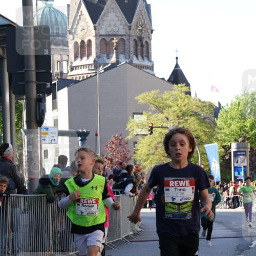 25.04.2025 - Das Zehntel Yannick Fuchs http://msf.ph/oto/7668627 26.04.2025 08:50:13 Ziel 1283, 2098, 2103, 2208, 2349, 2492, 2517, 2655, 2728, 2874, 3233, 3485, 3527, 3528 meine-sportfotos.de