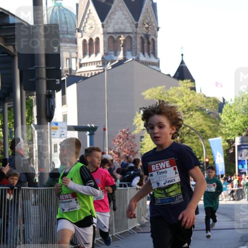 25.04.2025 - Das Zehntel Yannick Fuchs http://msf.ph/oto/7668629 26.04.2025 08:50:13 Ziel 1283, 2098, 2103, 2208, 2349, 2492, 2517, 2655, 2728, 2874, 3233, 3485, 3527, 3528 meine-sportfotos.de