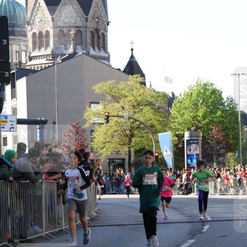 25.04.2025 - Das Zehntel Yannick Fuchs http://msf.ph/oto/7668638 26.04.2025 08:50:14 Ziel 1283, 2098, 2103, 2208, 2349, 2492, 2517, 2728, 2800, 2849, 2855, 2874, 3233, 3445, 3485, 3527, 3528, 3872 meine-sportfotos.de