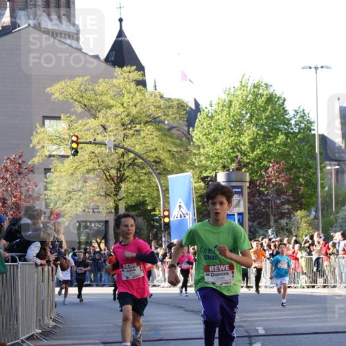 25.04.2025 - Das Zehntel Yannick Fuchs http://msf.ph/oto/7668655 26.04.2025 08:50:17 Ziel 1283, 2098, 2103, 2208, 2349, 2397, 2492, 2517, 2728, 2800, 2849, 2855, 2874, 3233, 3445, 3527, 3528, 3774, 3812, 3872 meine-sportfotos.de