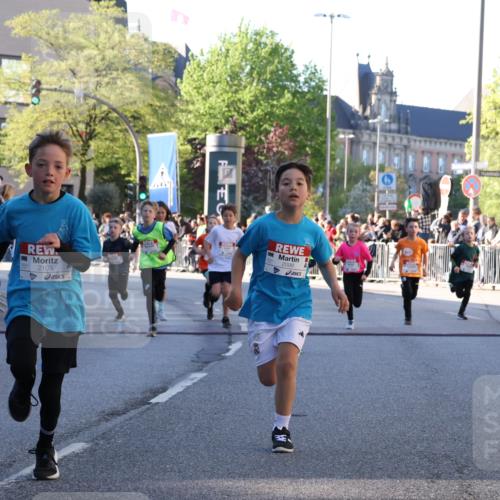 25.04.2025 - Das Zehntel Yannick Fuchs http://msf.ph/oto/7668682 26.04.2025 08:50:22 Ziel 1458, 1884, 2098, 2103, 2156, 2166, 2208, 2397, 2492, 2517, 2800, 2849, 2855, 3210, 3445, 3520, 3528, 3774, 3812, 3849, 3872 meine-sportfotos.de