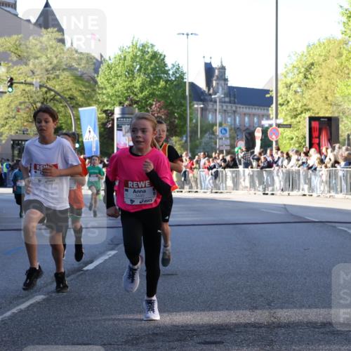 25.04.2025 - Das Zehntel Yannick Fuchs http://msf.ph/oto/7668706 26.04.2025 08:50:26 Ziel 1458, 1884, 2098, 2103, 2156, 2166, 2397, 2492, 2517, 2800, 2849, 2852, 2855, 2903, 2920, 3210, 3214, 3445, 3520, 3774, 3812, 3849, 3872 meine-sportfotos.de
