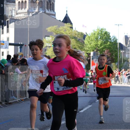 25.04.2025 - Das Zehntel Yannick Fuchs http://msf.ph/oto/7668713 26.04.2025 08:50:27 Ziel 1458, 1884, 2098, 2103, 2156, 2166, 2397, 2492, 2517, 2800, 2849, 2852, 2855, 2903, 2920, 2935, 3210, 3214, 3445, 3520, 3774, 3812, 3849, 3872 meine-sportfotos.de