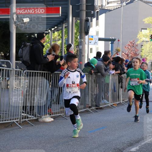 25.04.2025 - Das Zehntel Yannick Fuchs http://msf.ph/oto/7668724 26.04.2025 08:50:30 Ziel 1458, 1473, 1476, 1884, 2156, 2166, 2397, 2492, 2517, 2800, 2849, 2852, 2855, 2903, 2920, 2935, 3210, 3214, 3445, 3520, 3774, 3812, 3849, 3872 meine-sportfotos.de