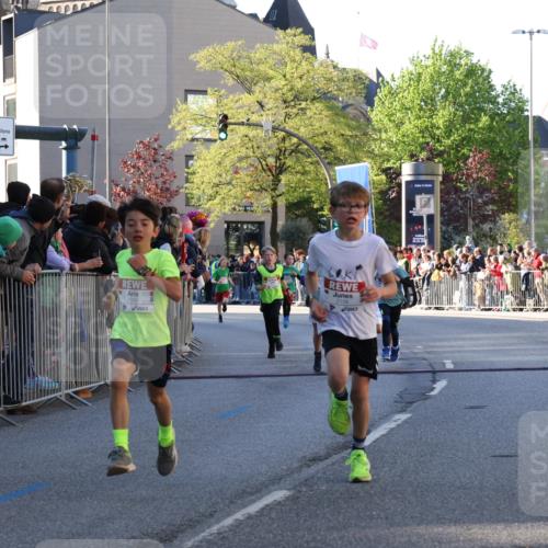 25.04.2025 - Das Zehntel Yannick Fuchs http://msf.ph/oto/7668757 26.04.2025 08:50:33 Ziel 1458, 1473, 1476, 1884, 2156, 2166, 2392, 2643, 2711, 2852, 2903, 2920, 2935, 3210, 3214, 3520, 3849 meine-sportfotos.de