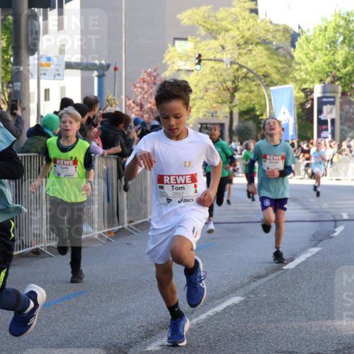 25.04.2025 - Das Zehntel Yannick Fuchs http://msf.ph/oto/7668797 26.04.2025 08:50:38 Ziel 1114, 1473, 1476, 2156, 2166, 2392, 2643, 2711, 2731, 2852, 2903, 2920, 2935, 3210, 3214 meine-sportfotos.de