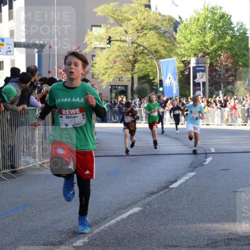 25.04.2025 - Das Zehntel Yannick Fuchs http://msf.ph/oto/7668819 26.04.2025 08:50:40 Ziel 1114, 1473, 1476, 2392, 2643, 2711, 2731, 2852, 2903, 2920, 2935, 3214 meine-sportfotos.de