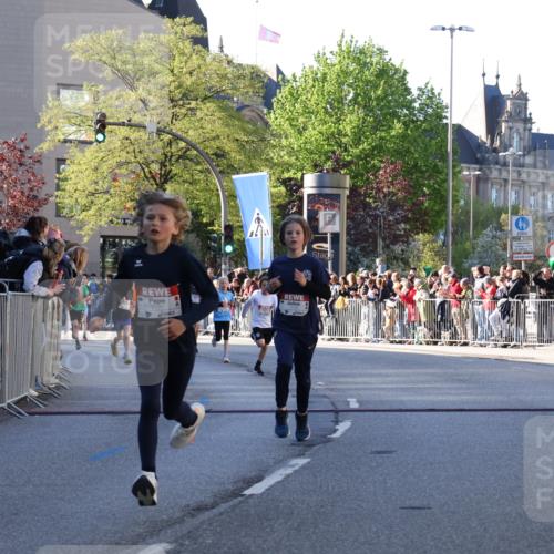 25.04.2025 - Das Zehntel Yannick Fuchs http://msf.ph/oto/7668864 26.04.2025 08:50:47 Ziel 1080, 1087, 1114, 1484, 1748, 2321, 2325, 2392, 2643, 2711, 2731, 2734, 2795, 2840, 3782, 3865 meine-sportfotos.de