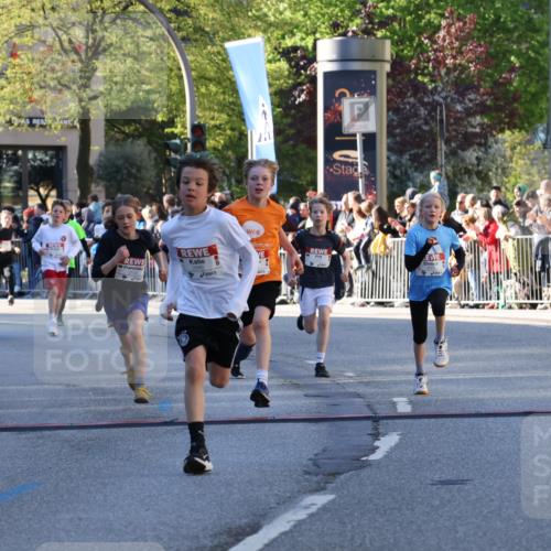 25.04.2025 - Das Zehntel Yannick Fuchs http://msf.ph/oto/7668885 26.04.2025 08:50:50 Ziel 1080, 1087, 1114, 1484, 1748, 1781, 1787, 2321, 2325, 2392, 2709, 2718, 2731, 2734, 2778, 2795, 2832, 2840, 3231, 3782, 3865 meine-sportfotos.de