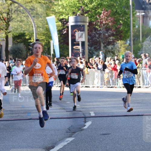 25.04.2025 - Das Zehntel Yannick Fuchs http://msf.ph/oto/7668891 26.04.2025 08:50:51 Ziel 1080, 1087, 1114, 1484, 1748, 1781, 1787, 2321, 2325, 2709, 2718, 2731, 2734, 2778, 2795, 2832, 2840, 3231, 3782, 3865 meine-sportfotos.de