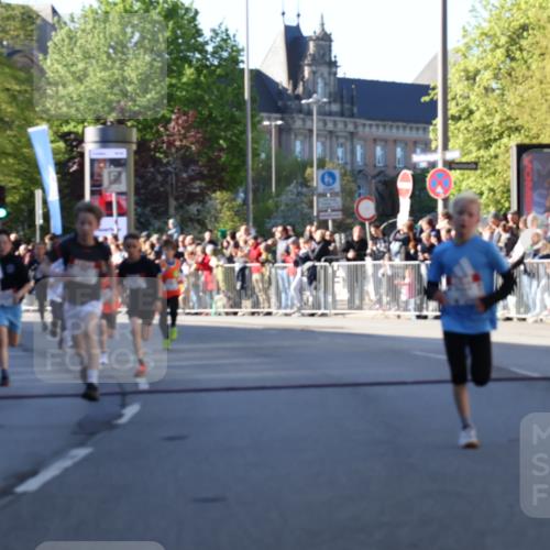 25.04.2025 - Das Zehntel Yannick Fuchs http://msf.ph/oto/7668905 26.04.2025 08:50:53 Ziel 1080, 1087, 1114, 1484, 1748, 1781, 1787, 1922, 2321, 2325, 2356, 2709, 2718, 2731, 2734, 2778, 2795, 2827, 2832, 2840, 3040, 3231, 3782, 3865 meine-sportfotos.de