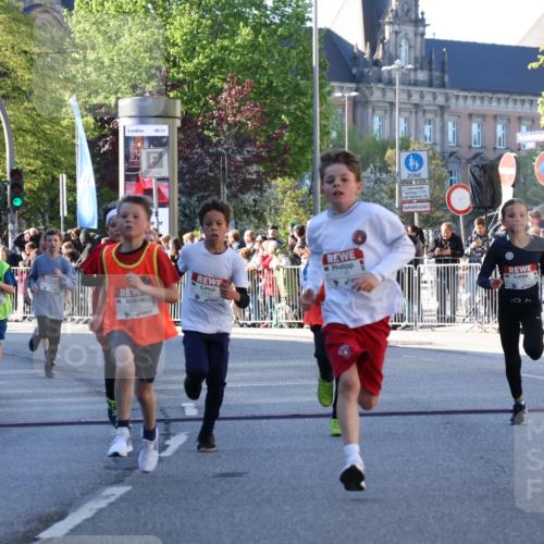 25.04.2025 - Das Zehntel Yannick Fuchs http://msf.ph/oto/7668944 26.04.2025 08:50:57 Ziel 1080, 1087, 1484, 1748, 1781, 1787, 1922, 2321, 2325, 2356, 2474, 2709, 2718, 2734, 2778, 2795, 2827, 2832, 2840, 3040, 3231, 3782, 3865 meine-sportfotos.de