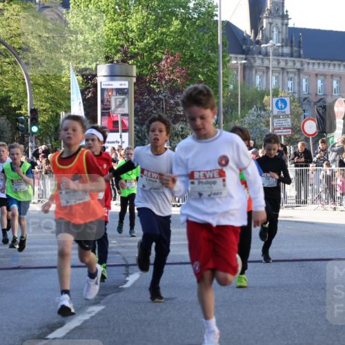 25.04.2025 - Das Zehntel Yannick Fuchs http://msf.ph/oto/7668952 26.04.2025 08:50:58 Ziel 1080, 1087, 1484, 1748, 1781, 1787, 1922, 2321, 2325, 2356, 2474, 2709, 2718, 2734, 2778, 2795, 2827, 2832, 2840, 2919, 3040, 3231, 3782, 3865 meine-sportfotos.de