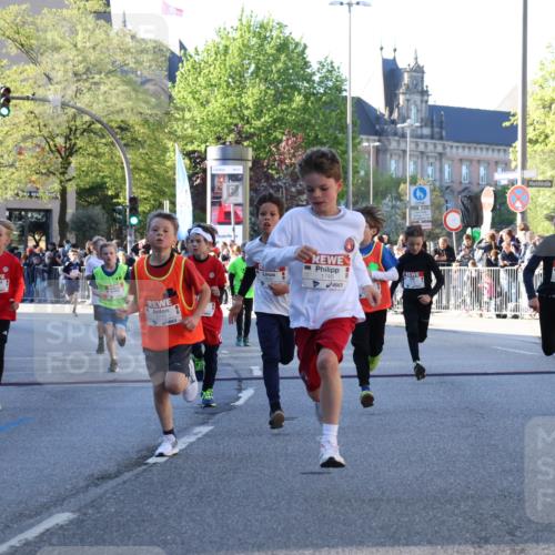 25.04.2025 - Das Zehntel Yannick Fuchs http://msf.ph/oto/7668953 26.04.2025 08:50:58 Ziel 1080, 1087, 1484, 1748, 1781, 1787, 1922, 2321, 2325, 2356, 2474, 2709, 2718, 2734, 2778, 2795, 2827, 2832, 2840, 2919, 3040, 3231, 3782, 3865 meine-sportfotos.de