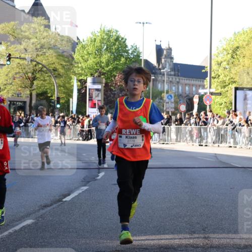 25.04.2025 - Das Zehntel Yannick Fuchs http://msf.ph/oto/7668967 26.04.2025 08:51:01 Ziel 1080, 1087, 1484, 1748, 1781, 1787, 1922, 2321, 2325, 2356, 2474, 2667, 2672, 2709, 2718, 2778, 2795, 2827, 2832, 2914, 2919, 3040, 3231, 3415, 3710 meine-sportfotos.de