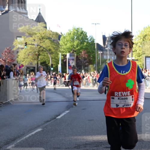 25.04.2025 - Das Zehntel Yannick Fuchs http://msf.ph/oto/7668973 26.04.2025 08:51:01 Ziel 1080, 1087, 1484, 1748, 1781, 1787, 1922, 2321, 2325, 2356, 2474, 2667, 2672, 2709, 2718, 2778, 2795, 2827, 2832, 2914, 2919, 3040, 3231, 3415, 3710 meine-sportfotos.de