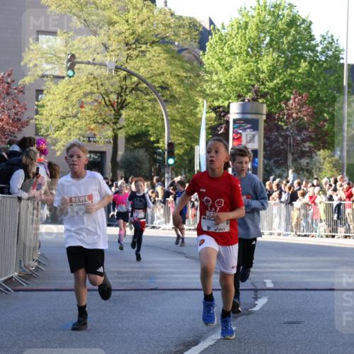 25.04.2025 - Das Zehntel Yannick Fuchs http://msf.ph/oto/7668977 26.04.2025 08:51:02 Ziel 1080, 1087, 1484, 1748, 1781, 1787, 1922, 2309, 2356, 2474, 2667, 2672, 2709, 2718, 2778, 2795, 2827, 2832, 2914, 2919, 3040, 3231, 3415, 3710, 3808 meine-sportfotos.de