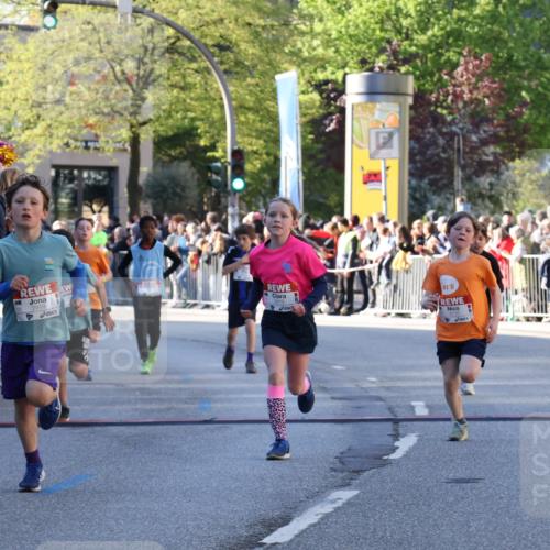 25.04.2025 - Das Zehntel Yannick Fuchs http://msf.ph/oto/7669007 26.04.2025 08:51:09 Ziel 1922, 2309, 2348, 2356, 2474, 2667, 2672, 2827, 2848, 2914, 2919, 3040, 3066, 3097, 3099, 3188, 3415, 3710, 3808 meine-sportfotos.de