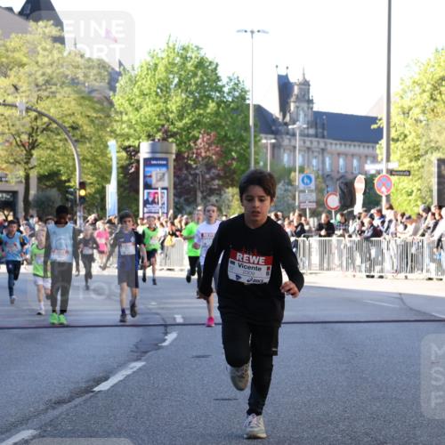 25.04.2025 - Das Zehntel Yannick Fuchs http://msf.ph/oto/7669043 26.04.2025 08:51:15 Ziel 1177, 1488, 1546, 1757, 2010, 2213, 2309, 2348, 2621, 2667, 2672, 2848, 2914, 2919, 3049, 3066, 3097, 3099, 3188, 3415, 3710, 3808, 3877 meine-sportfotos.de
