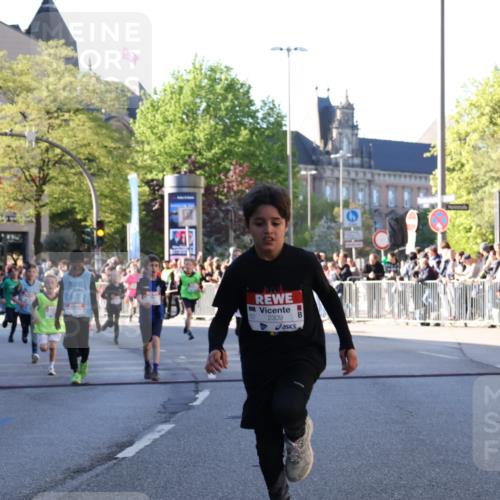 25.04.2025 - Das Zehntel Yannick Fuchs http://msf.ph/oto/7669045 26.04.2025 08:51:15 Ziel 1177, 1488, 1546, 1757, 2010, 2213, 2309, 2348, 2621, 2667, 2672, 2848, 2914, 2919, 3049, 3066, 3097, 3099, 3188, 3415, 3710, 3808, 3877 meine-sportfotos.de