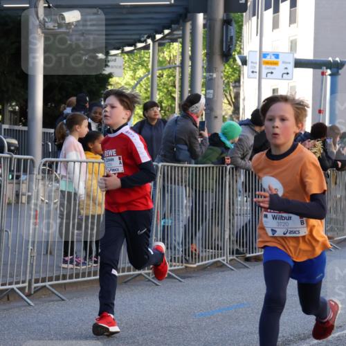 25.04.2025 - Das Zehntel Yannick Fuchs http://msf.ph/oto/7669166 26.04.2025 08:51:39 Ziel 1112, 1113, 1207, 1232, 1654, 1788, 1939, 2015, 2149, 2161, 2779, 3404, 3450, 3486, 3595, 3720, 3873 meine-sportfotos.de