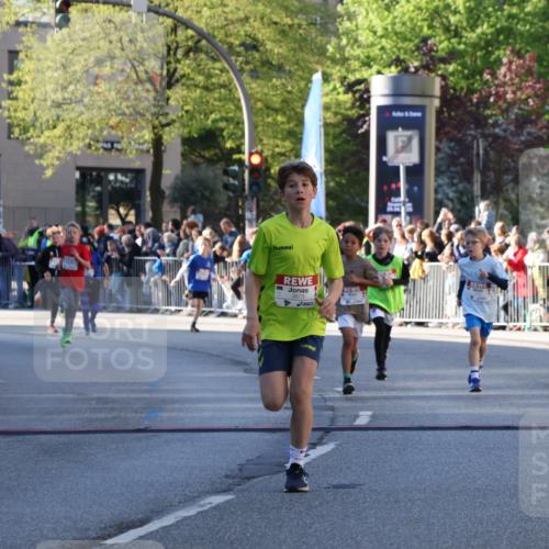 25.04.2025 - Das Zehntel Yannick Fuchs http://msf.ph/oto/7669174 26.04.2025 08:51:41 Ziel 1176, 1207, 1232, 1245, 1654, 1788, 1939, 2015, 2149, 2161, 2886, 3404, 3450, 3516, 3595, 3720, 3873 meine-sportfotos.de