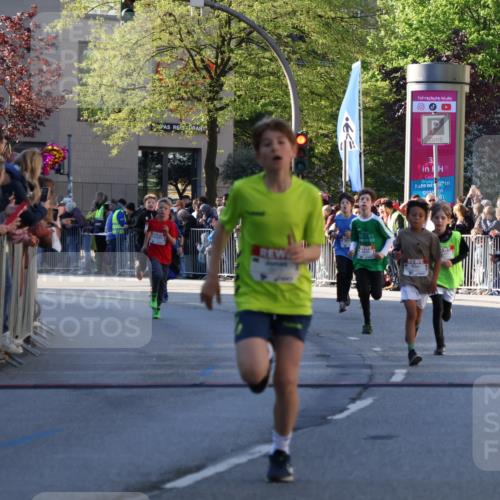 25.04.2025 - Das Zehntel Yannick Fuchs http://msf.ph/oto/7669182 26.04.2025 08:51:41 Ziel 1176, 1207, 1232, 1245, 1654, 1788, 1939, 2015, 2149, 2161, 2886, 3404, 3450, 3516, 3595, 3720, 3873 meine-sportfotos.de