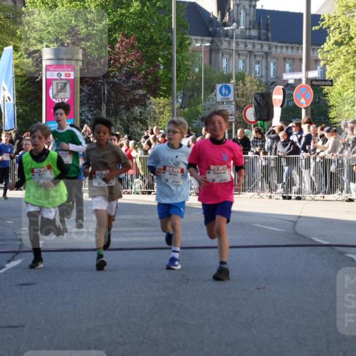 25.04.2025 - Das Zehntel Yannick Fuchs http://msf.ph/oto/7669198 26.04.2025 08:51:44 Ziel 1166, 1176, 1207, 1208, 1232, 1245, 1654, 1788, 2015, 2149, 2161, 2886, 3404, 3450, 3516, 3530, 3595, 3873 meine-sportfotos.de