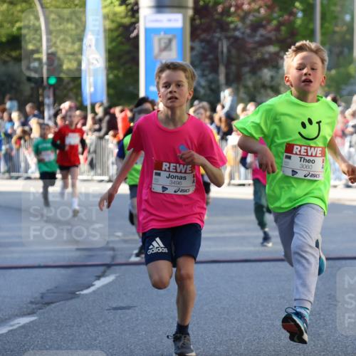 25.04.2025 - Das Zehntel Yannick Fuchs http://msf.ph/oto/7669271 26.04.2025 08:51:56 Ziel 1122, 1166, 1176, 1188, 1207, 1208, 1232, 1245, 1418, 2023, 2216, 2355, 2364, 2804, 2886, 3060, 3160, 3161, 3171, 3212, 3407, 3496, 3516, 3530, 3822 meine-sportfotos.de