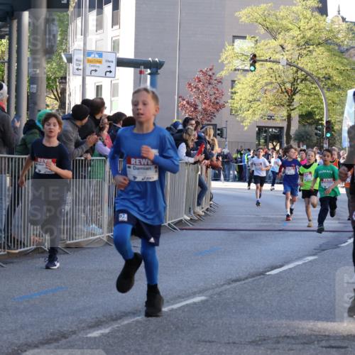 25.04.2025 - Das Zehntel Yannick Fuchs http://msf.ph/oto/7669296 26.04.2025 08:52:02 Ziel 1122, 1127, 1188, 1418, 1979, 2023, 2216, 2355, 2364, 2804, 2859, 3060, 3085, 3088, 3160, 3161, 3171, 3212, 3407, 3467, 3496, 3822 meine-sportfotos.de