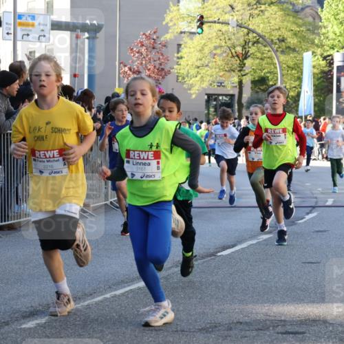 25.04.2025 - Das Zehntel Yannick Fuchs http://msf.ph/oto/7669316 26.04.2025 08:52:05 Ziel 1108, 1122, 1127, 1188, 1418, 1979, 2023, 2029, 2216, 2355, 2364, 2804, 2859, 3063, 3085, 3088, 3160, 3161, 3171, 3212, 3407, 3467, 3822 meine-sportfotos.de