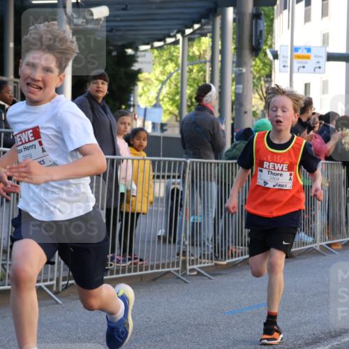 25.04.2025 - Das Zehntel Yannick Fuchs http://msf.ph/oto/7669335 26.04.2025 08:52:08 Ziel 1108, 1122, 1127, 1188, 1418, 1979, 2029, 2187, 2216, 2364, 2804, 2859, 3063, 3085, 3088, 3160, 3161, 3171, 3467, 3822 meine-sportfotos.de