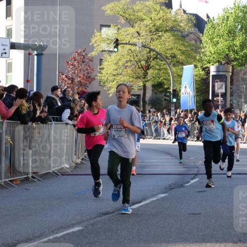 25.04.2025 - Das Zehntel Yannick Fuchs http://msf.ph/oto/7669363 26.04.2025 08:52:11 Ziel 1108, 1122, 1127, 1752, 1761, 1979, 2029, 2187, 2275, 2804, 2859, 3063, 3085, 3088, 3160, 3161, 3171, 3467, 3822, 3884 meine-sportfotos.de