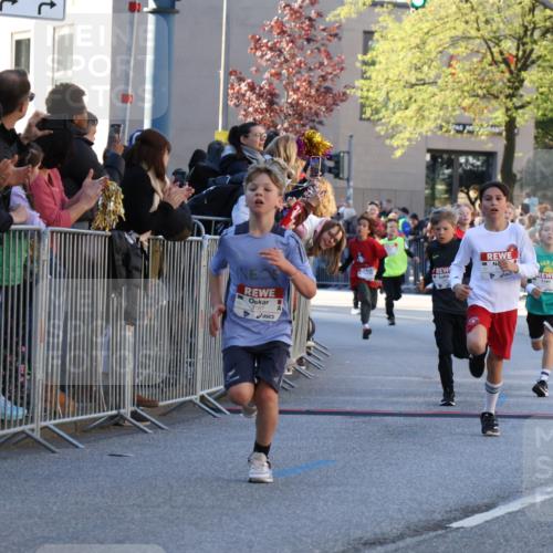 25.04.2025 - Das Zehntel Yannick Fuchs http://msf.ph/oto/7669424 26.04.2025 08:52:18 Ziel 1108, 1541, 1568, 1752, 1761, 1803, 1979, 2029, 2187, 2275, 2464, 2500, 3063, 3085, 3088, 3178, 3225, 3884, 3944 meine-sportfotos.de