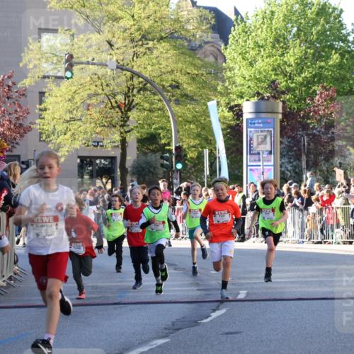 25.04.2025 - Das Zehntel Yannick Fuchs http://msf.ph/oto/7669460 26.04.2025 08:52:21 Ziel 1541, 1568, 1752, 1761, 1803, 2029, 2170, 2187, 2275, 2464, 2471, 2500, 3063, 3095, 3102, 3104, 3110, 3178, 3225, 3499, 3811, 3884, 3944 meine-sportfotos.de