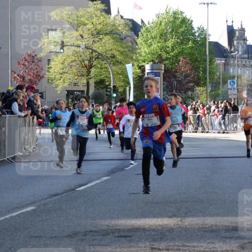 25.04.2025 - Das Zehntel Yannick Fuchs http://msf.ph/oto/7669519 26.04.2025 08:52:29 Ziel 1229, 1453, 1541, 1568, 1803, 1921, 2170, 2191, 2194, 2464, 2471, 2500, 2628, 3038, 3042, 3095, 3102, 3104, 3110, 3178, 3225, 3409, 3462, 3499, 3592, 3599, 3603, 3617, 3811, 3870, 3921, 3941, 3944 meine-sportfotos.de