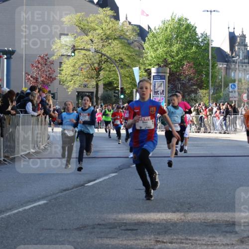 25.04.2025 - Das Zehntel Yannick Fuchs http://msf.ph/oto/7669522 26.04.2025 08:52:29 Ziel 1229, 1453, 1541, 1568, 1803, 1921, 2170, 2191, 2194, 2464, 2471, 2500, 2628, 3038, 3042, 3095, 3102, 3104, 3110, 3178, 3225, 3409, 3462, 3499, 3592, 3599, 3603, 3617, 3811, 3870, 3921, 3941, 3944 meine-sportfotos.de