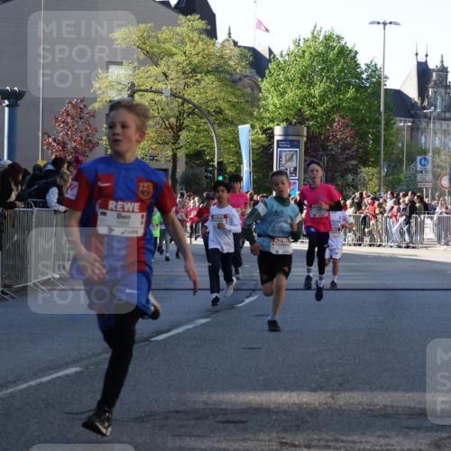 25.04.2025 - Das Zehntel Yannick Fuchs http://msf.ph/oto/7669536 26.04.2025 08:52:30 Ziel 1229, 1453, 1541, 1568, 1803, 1921, 2170, 2191, 2194, 2212, 2464, 2471, 2500, 2628, 3038, 3042, 3095, 3102, 3104, 3110, 3178, 3225, 3409, 3462, 3499, 3592, 3599, 3603, 3617, 3811, 3870, 3921, 3941, 3944 meine-sportfotos.de