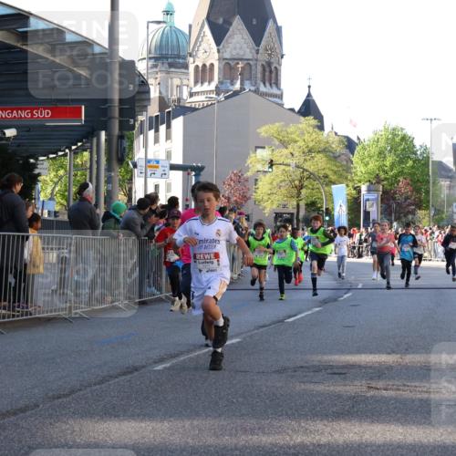 25.04.2025 - Das Zehntel Yannick Fuchs http://msf.ph/oto/7669593 26.04.2025 08:52:34 Ziel 1229, 1453, 1478, 1479, 1568, 1921, 2170, 2191, 2194, 2212, 2471, 2500, 2628, 2653, 2706, 2733, 2826, 3038, 3042, 3095, 3102, 3104, 3110, 3409, 3462, 3499, 3592, 3599, 3603, 3611, 3617, 3781, 3805, 3811, 3870, 3921, 3941 meine-sportfotos.de