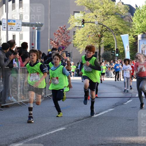 25.04.2025 - Das Zehntel Yannick Fuchs http://msf.ph/oto/7669605 26.04.2025 08:52:35 Ziel 1229, 1453, 1478, 1479, 1568, 1921, 2170, 2191, 2194, 2212, 2471, 2628, 2653, 2706, 2733, 2826, 3038, 3042, 3095, 3102, 3104, 3110, 3409, 3462, 3499, 3592, 3599, 3603, 3611, 3617, 3781, 3805, 3811, 3870, 3921, 3941 meine-sportfotos.de