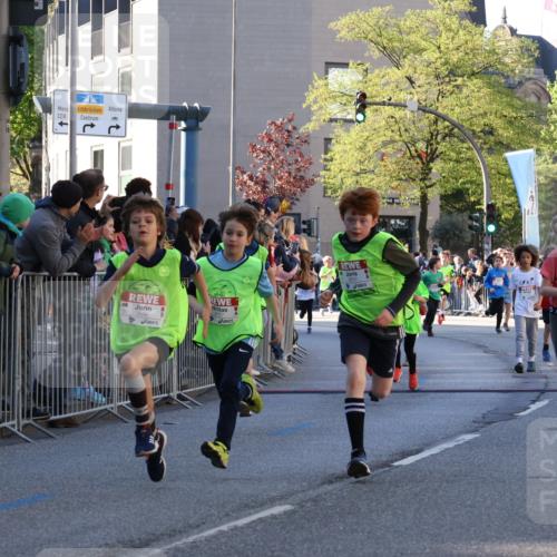 25.04.2025 - Das Zehntel Yannick Fuchs http://msf.ph/oto/7669608 26.04.2025 08:52:35 Ziel 1229, 1453, 1478, 1479, 1568, 1921, 2170, 2191, 2194, 2212, 2471, 2628, 2653, 2706, 2733, 2826, 3038, 3042, 3095, 3102, 3104, 3110, 3409, 3462, 3499, 3592, 3599, 3603, 3611, 3617, 3781, 3805, 3811, 3870, 3921, 3941 meine-sportfotos.de