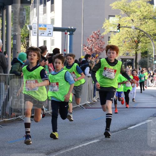 25.04.2025 - Das Zehntel Yannick Fuchs http://msf.ph/oto/7669617 26.04.2025 08:52:36 Ziel 1229, 1453, 1478, 1479, 1921, 2170, 2191, 2194, 2212, 2471, 2628, 2653, 2706, 2733, 2826, 3038, 3042, 3095, 3102, 3104, 3110, 3409, 3462, 3499, 3592, 3599, 3603, 3611, 3617, 3729, 3781, 3805, 3811, 3870, 3921, 3941 meine-sportfotos.de