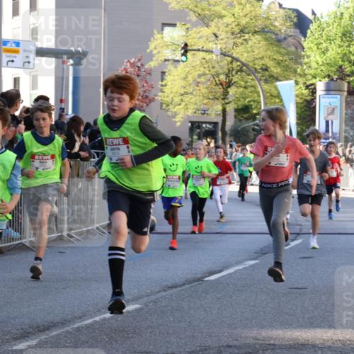 25.04.2025 - Das Zehntel Yannick Fuchs http://msf.ph/oto/7669627 26.04.2025 08:52:36 Ziel 1229, 1453, 1478, 1479, 1921, 2170, 2191, 2194, 2212, 2471, 2628, 2653, 2706, 2733, 2826, 3038, 3042, 3095, 3102, 3104, 3110, 3409, 3462, 3499, 3592, 3599, 3603, 3611, 3617, 3729, 3781, 3805, 3811, 3870, 3921, 3941 meine-sportfotos.de