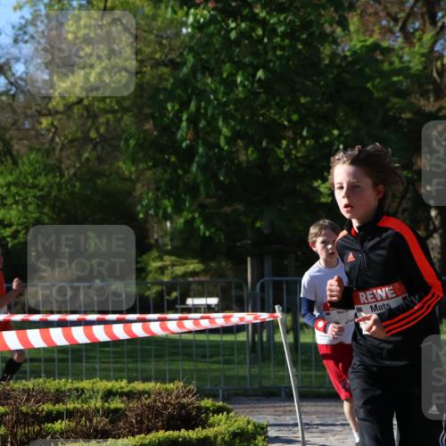 25.04.2025 - Das Zehntel Zöllner http://msf.ph/oto/7669886 26.04.2025 07:40:16 Laufen  meine-sportfotos.de