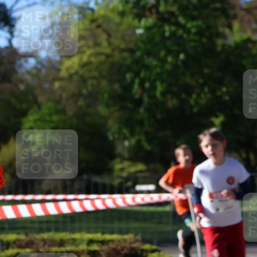 25.04.2025 - Das Zehntel Zöllner http://msf.ph/oto/7669891 26.04.2025 07:40:17 Laufen  meine-sportfotos.de