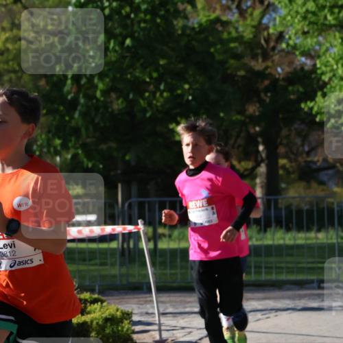 25.04.2025 - Das Zehntel Zöllner http://msf.ph/oto/7669906 26.04.2025 07:40:20 Laufen 3812 meine-sportfotos.de