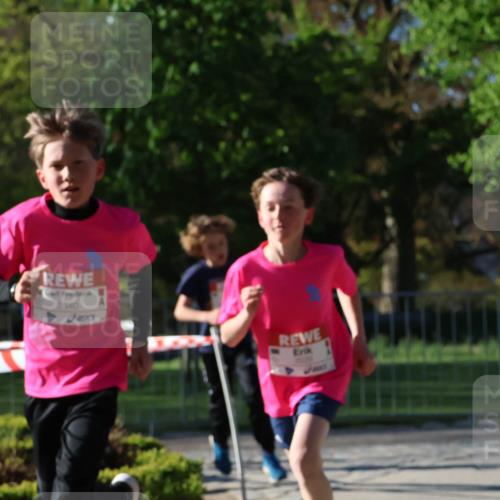 25.04.2025 - Das Zehntel Zöllner http://msf.ph/oto/7669910 26.04.2025 07:40:21 Laufen 3540 meine-sportfotos.de