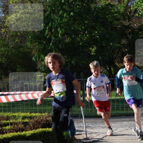 25.04.2025 - Das Zehntel Zöllner http://msf.ph/oto/7669915 26.04.2025 07:40:22 Laufen  meine-sportfotos.de